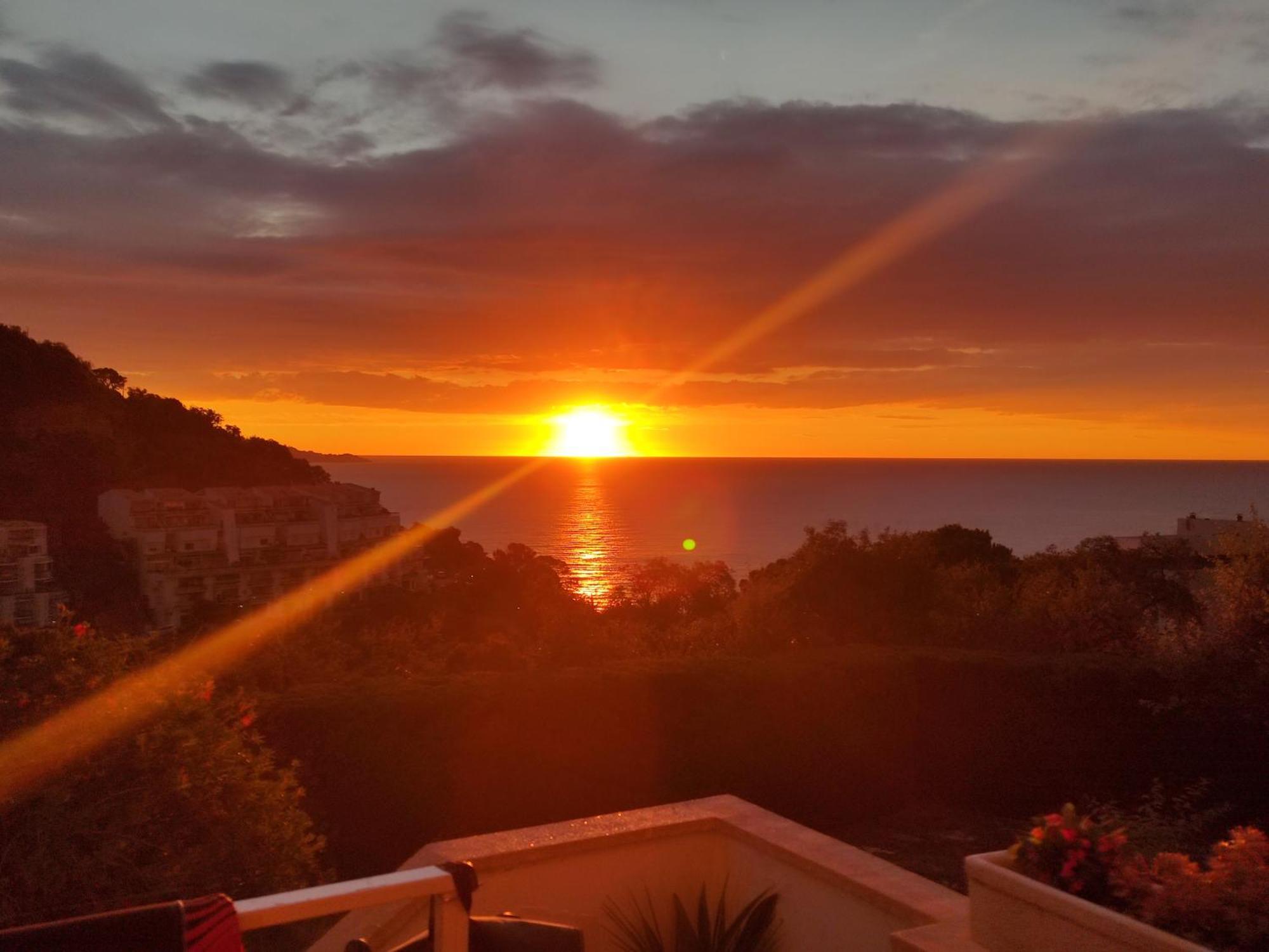 Apartamento Con Piscina - Tossa - Magnificas Vistas Al Mar Girona Eksteriør bilde